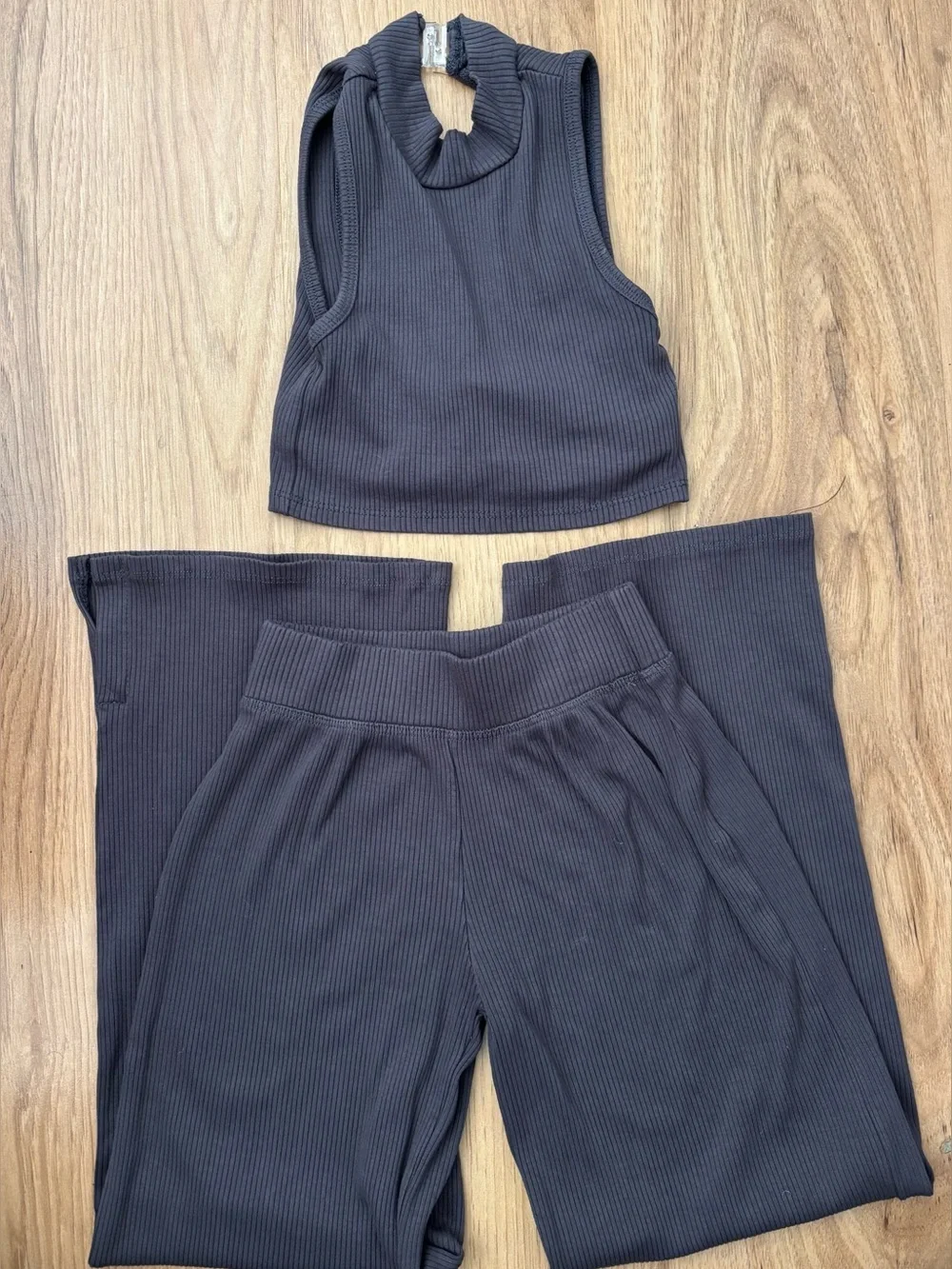 Tiger Friday Ribbed Sleeveless Crop Top & Wide-Leg Pants Set - Charcoal gray